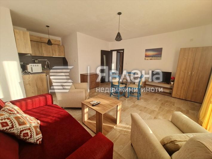 дневна с кухня