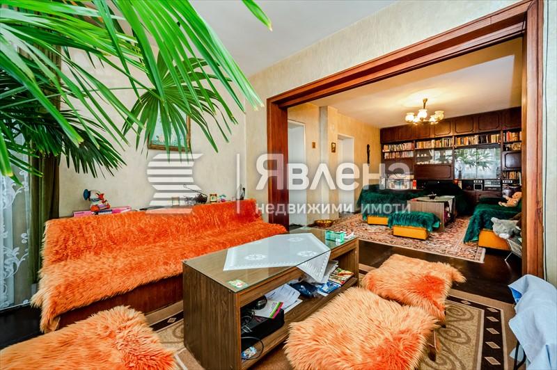 Тристаен Реута