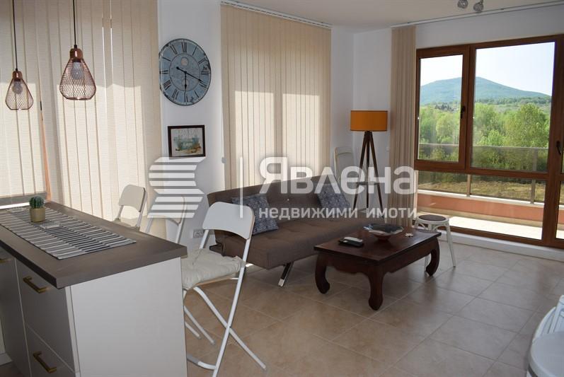 дневна с кухня