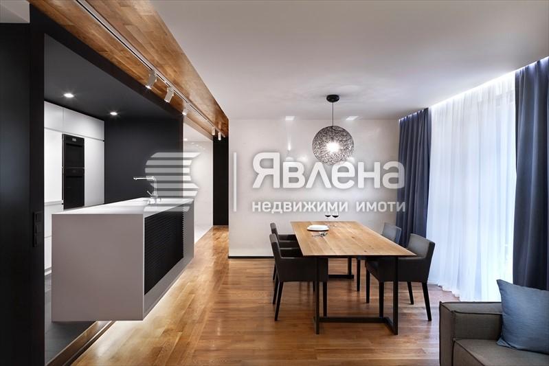 Тристаен апартамент