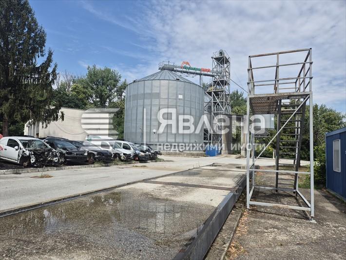 силозна база