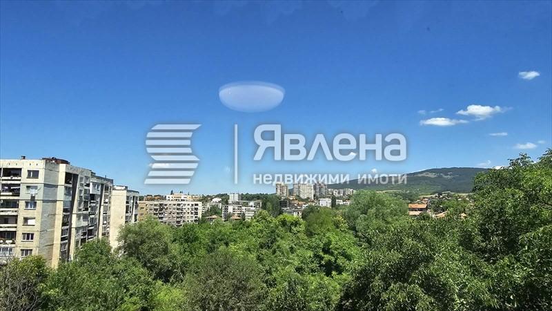 Тристаен апартамент