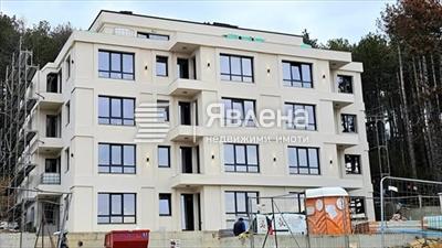 сграда пред Акт16