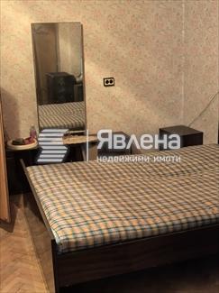 къща