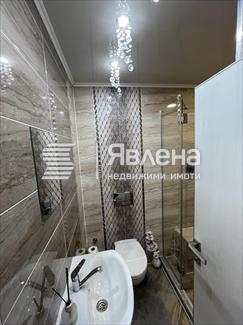 Баня с тоалетна