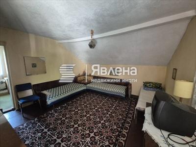 стая на второ ниво