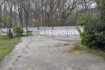 вход в имота