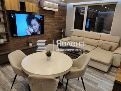 Всекидневна/хол