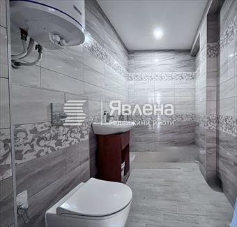 Баня с тоалетна