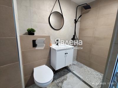 Баня с тоалетна