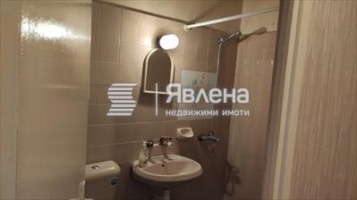 Баня с тоалетна