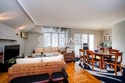 хол и трапезария