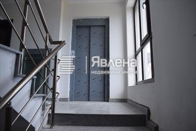 стълбище , асансьор