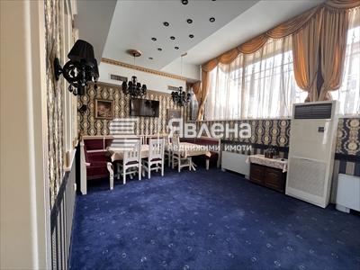 Търговска площ