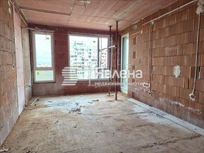 Тракия Сити парк продава