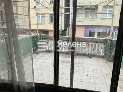 къща