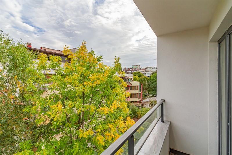 Квартал Хаджи Димитър сменя индустриалните си дрехи